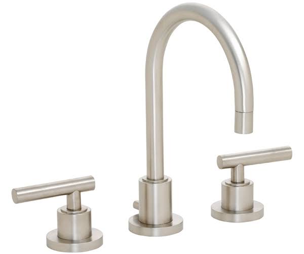 8x22 Widespread Lavatory Faucet - Antique Brass Flat V88609