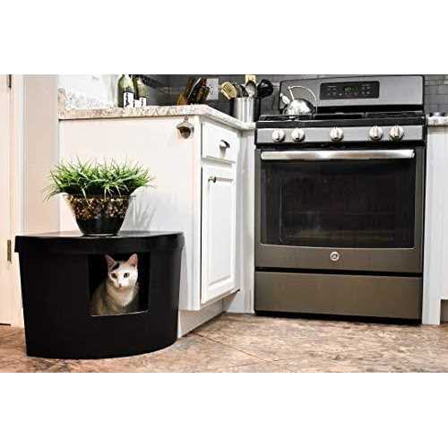 Enclosed Plastic Litter Box G18147