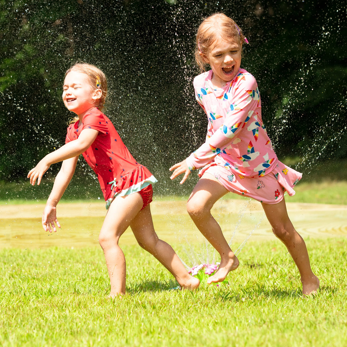 Flower Sprinkler Toy With Hose Attachment I33729