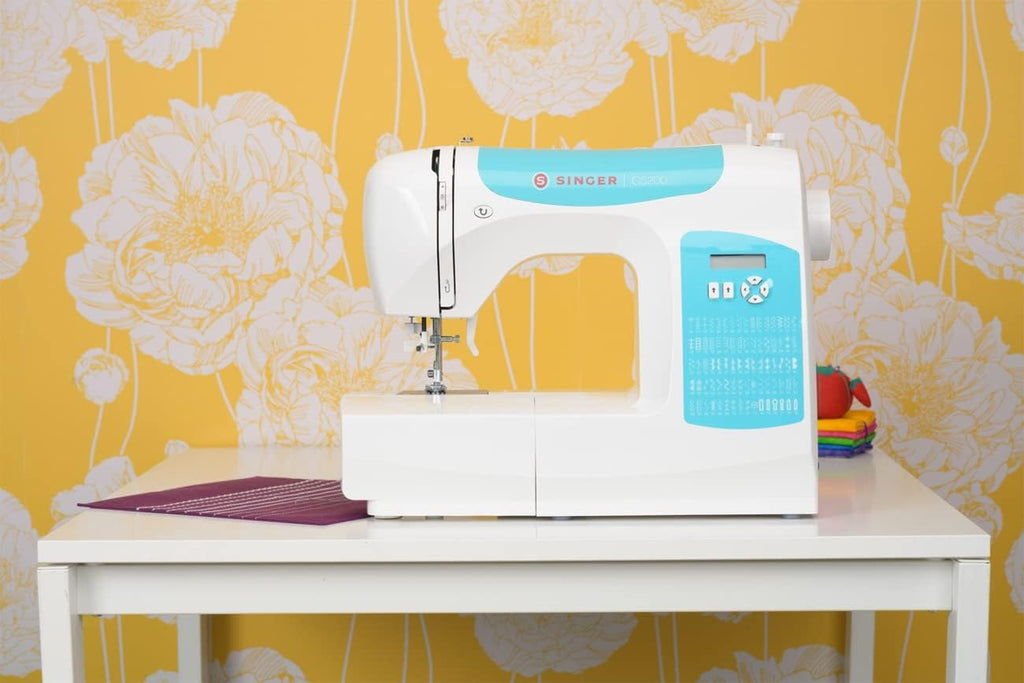 Computerized Sewing Machine with 80 Built-in Stitches, LCD Screen, LED Lighting H552