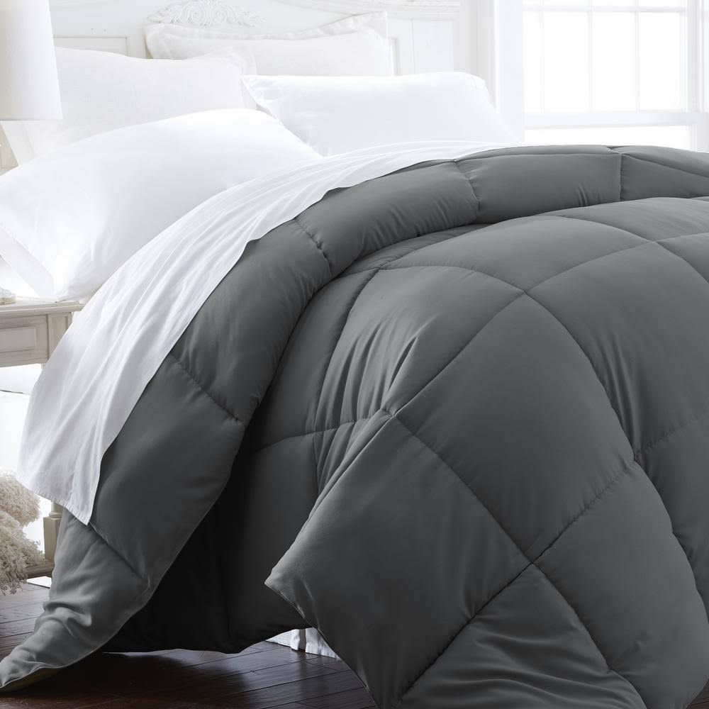 Chocolate King/Cal King Down Alternative Comforter P4578