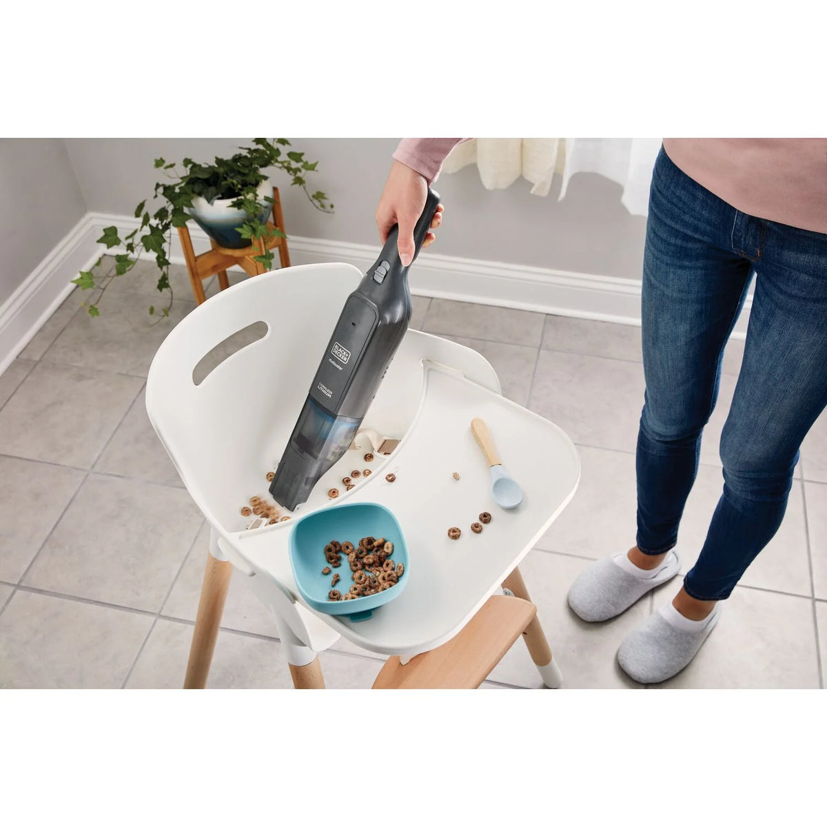 Black Cordless Slim Handheld Vacuum I58956
