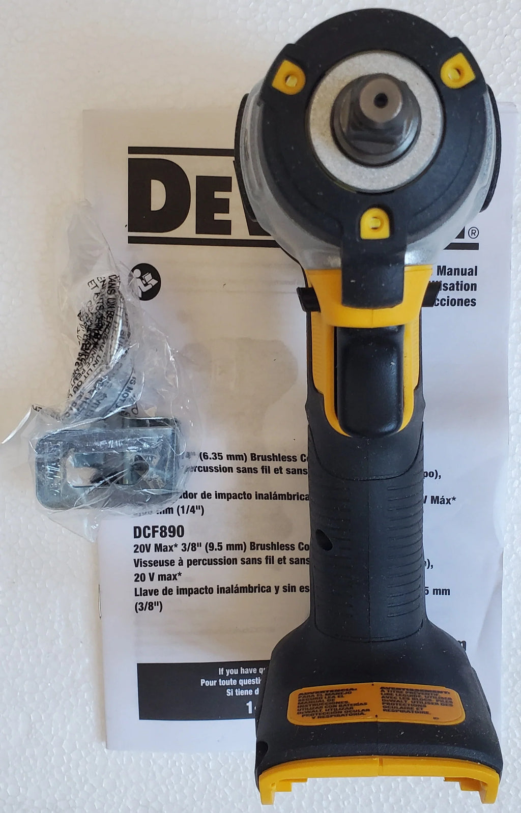 20V MAX 1/2 Cordless Impact Wrench Y8384