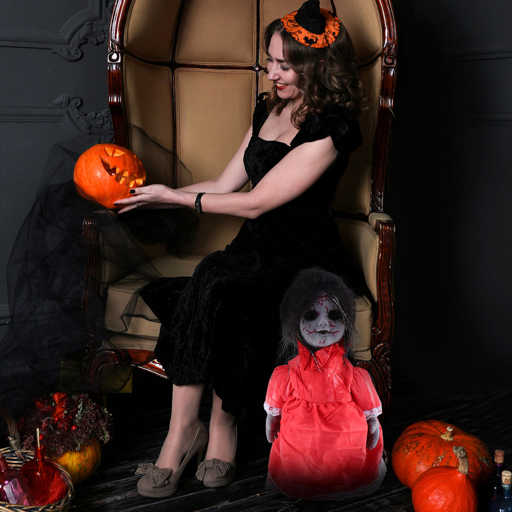 Halloween Voice-activated Induction Glowing Walking Doll Z850017
