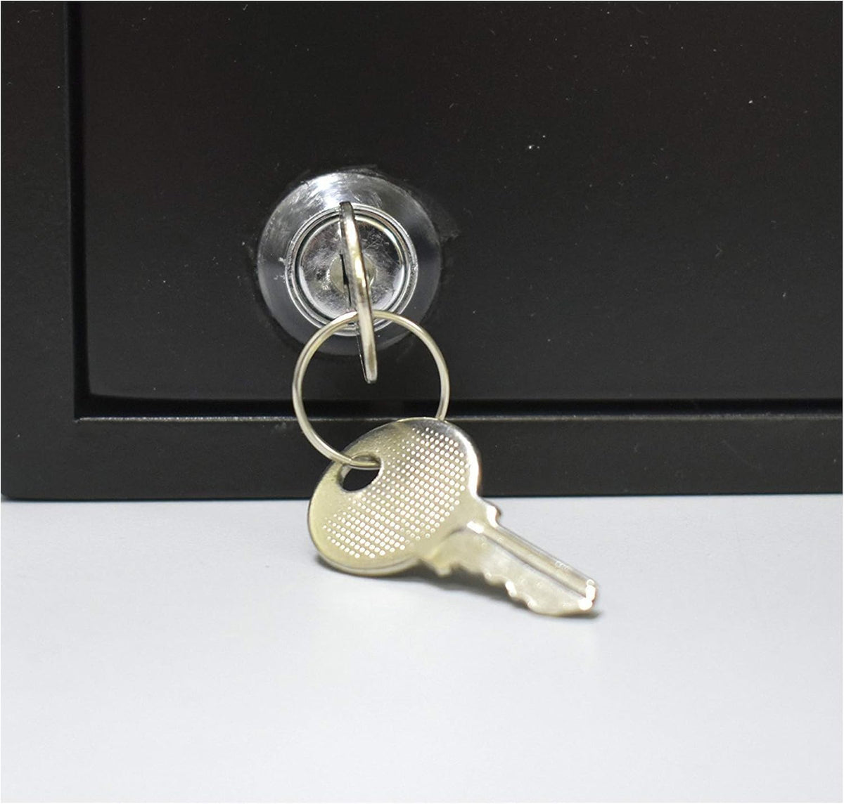 Key Cabinet Organizer 48 Positions with Lock Wall Mount Black L66689