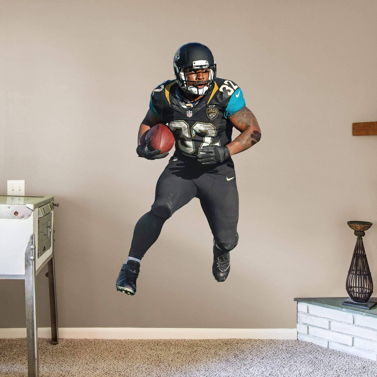 Removable Wall Decal Giant Athlete + 2 Wall Decals S679