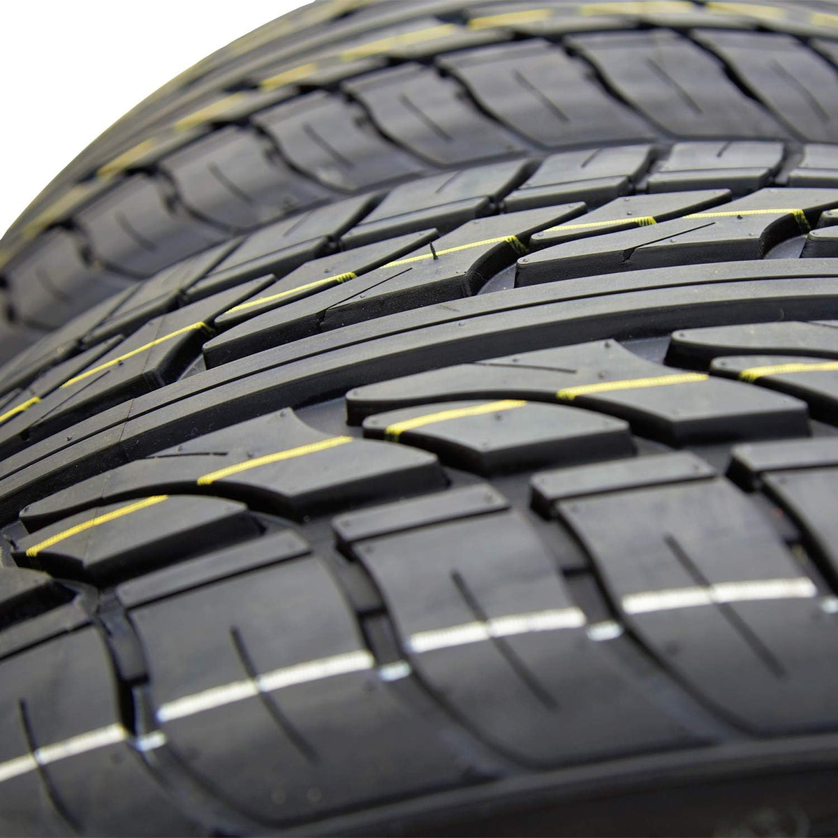 235/35R19 High Performance Radial Tire S246977