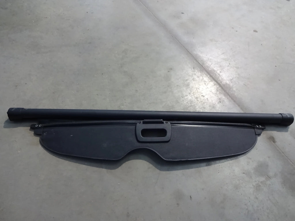 Rear Black Retractable Cargo Cover Q2828