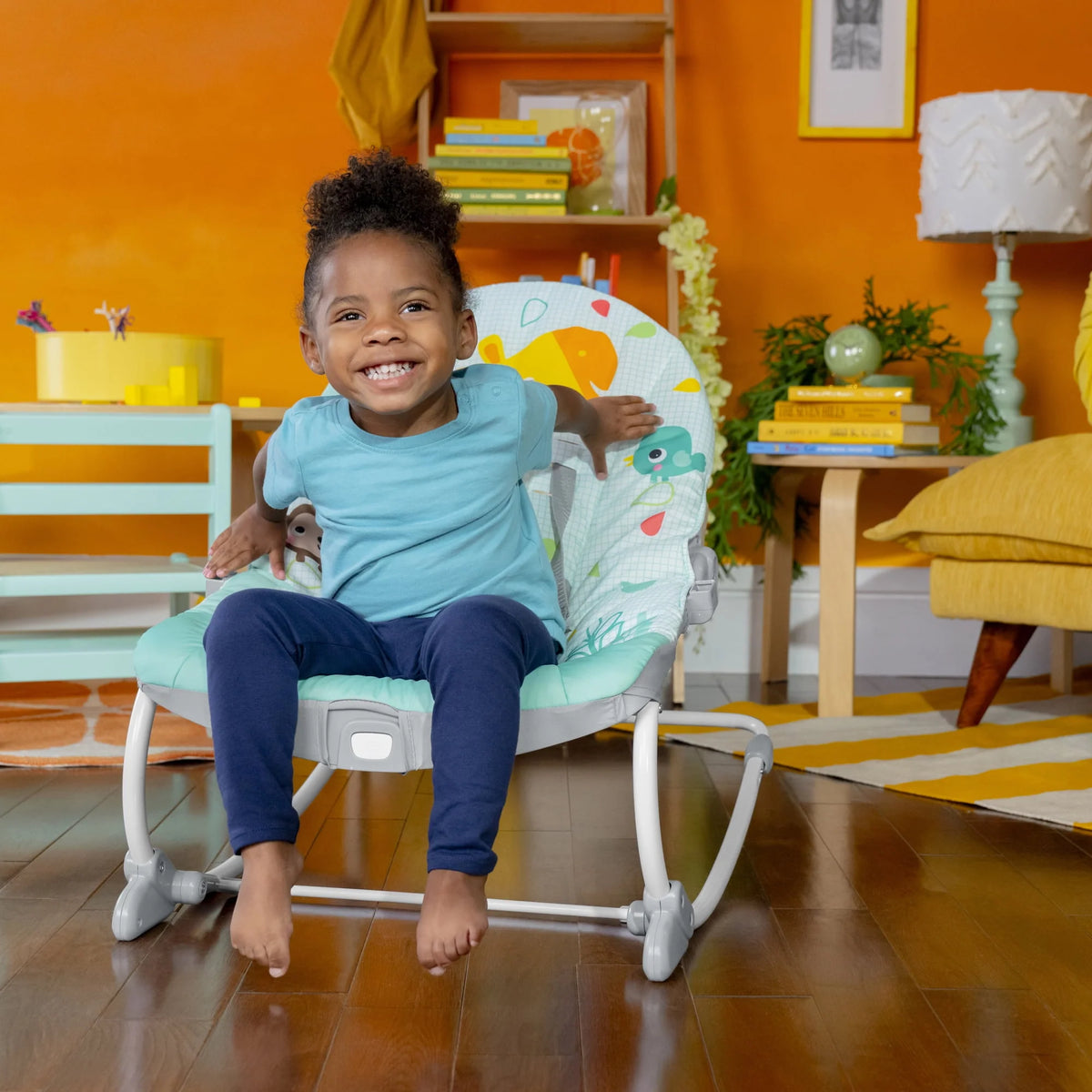 Infant to Toddler Rocker with Vibrations V905