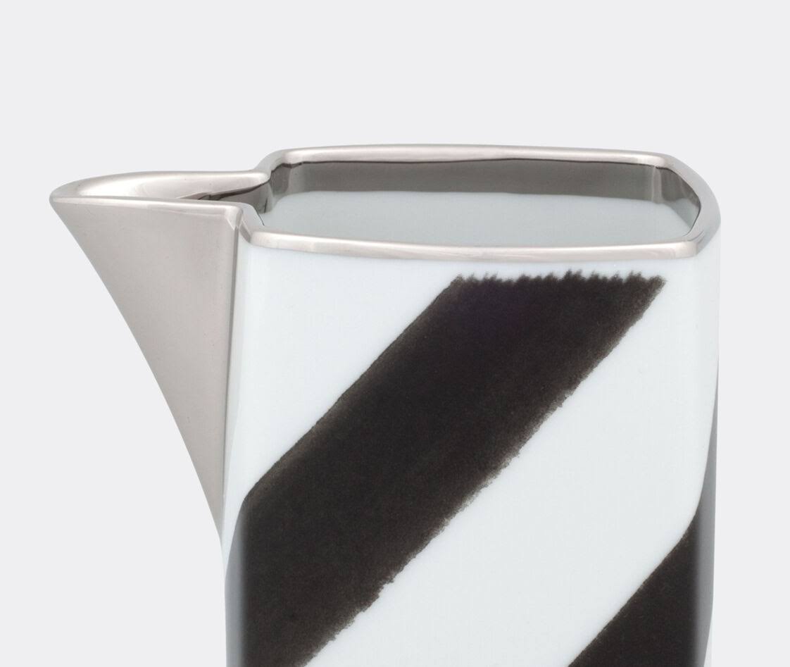 Milk Jug R607